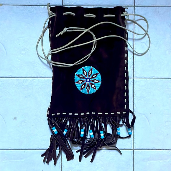 Native American Motif Fringed Draw String Suede Purse - Picture 2 of 4